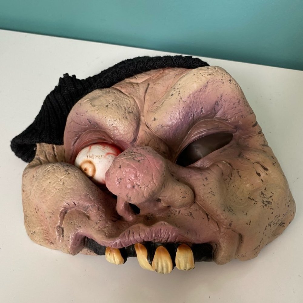 POP Eye Mask with Hat By New Moons 2003 Halloween Mask Costume